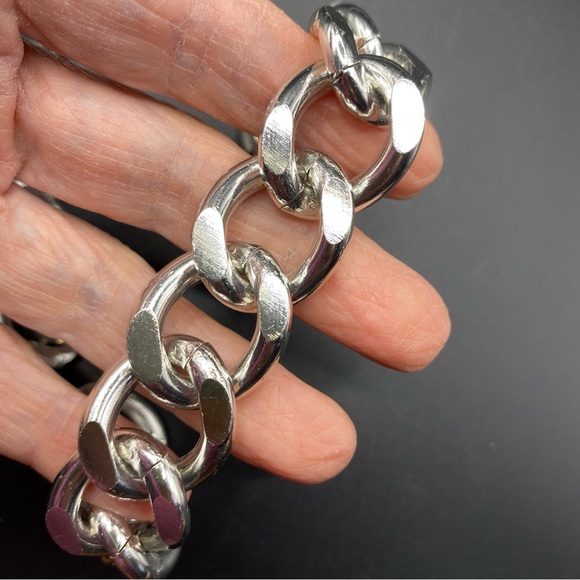 Chunky Silver Tone Chain Link Choker Necklace - Picture 4 of 6